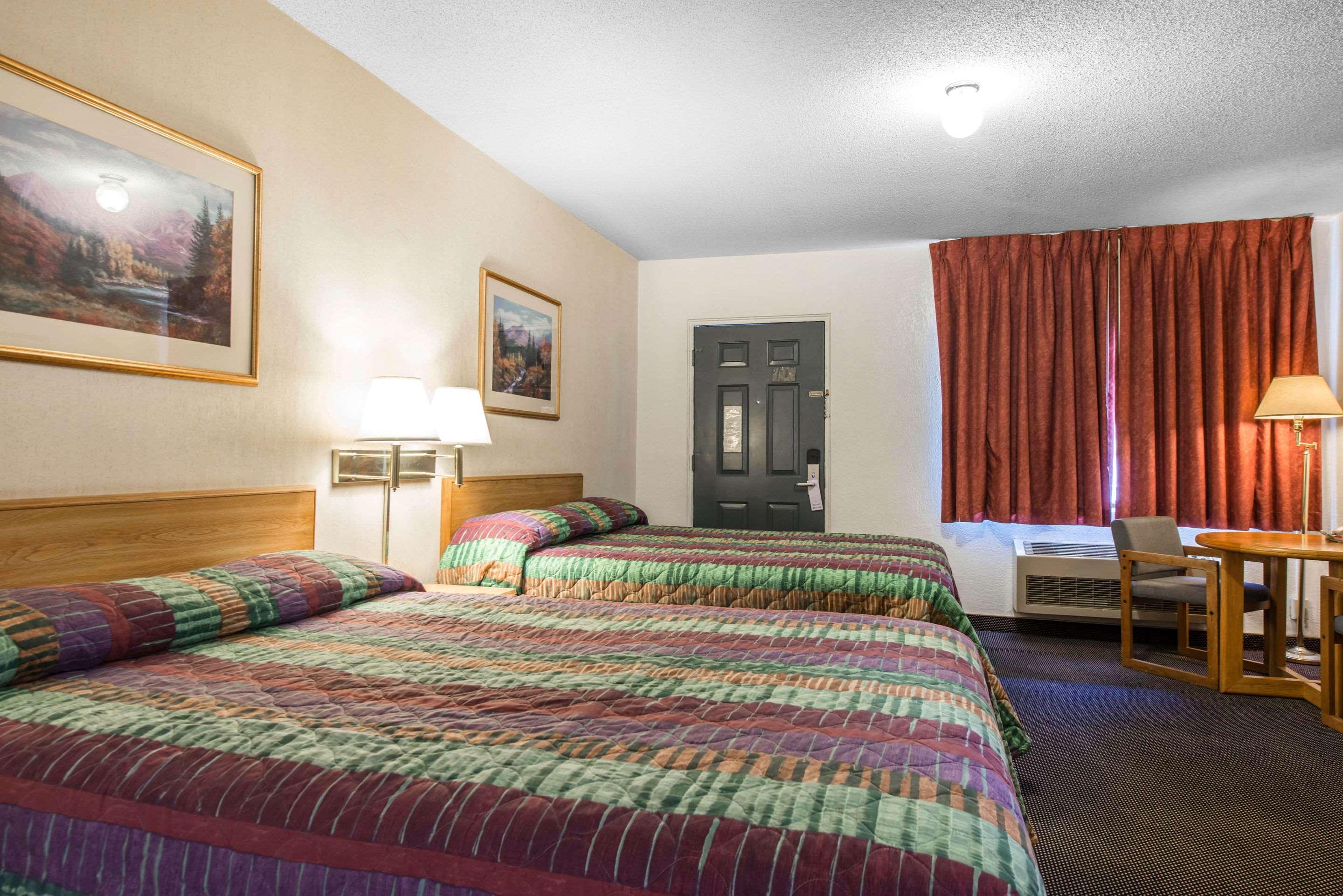 Rodeway Inn & Suites Colorado Springs Kültér fotó