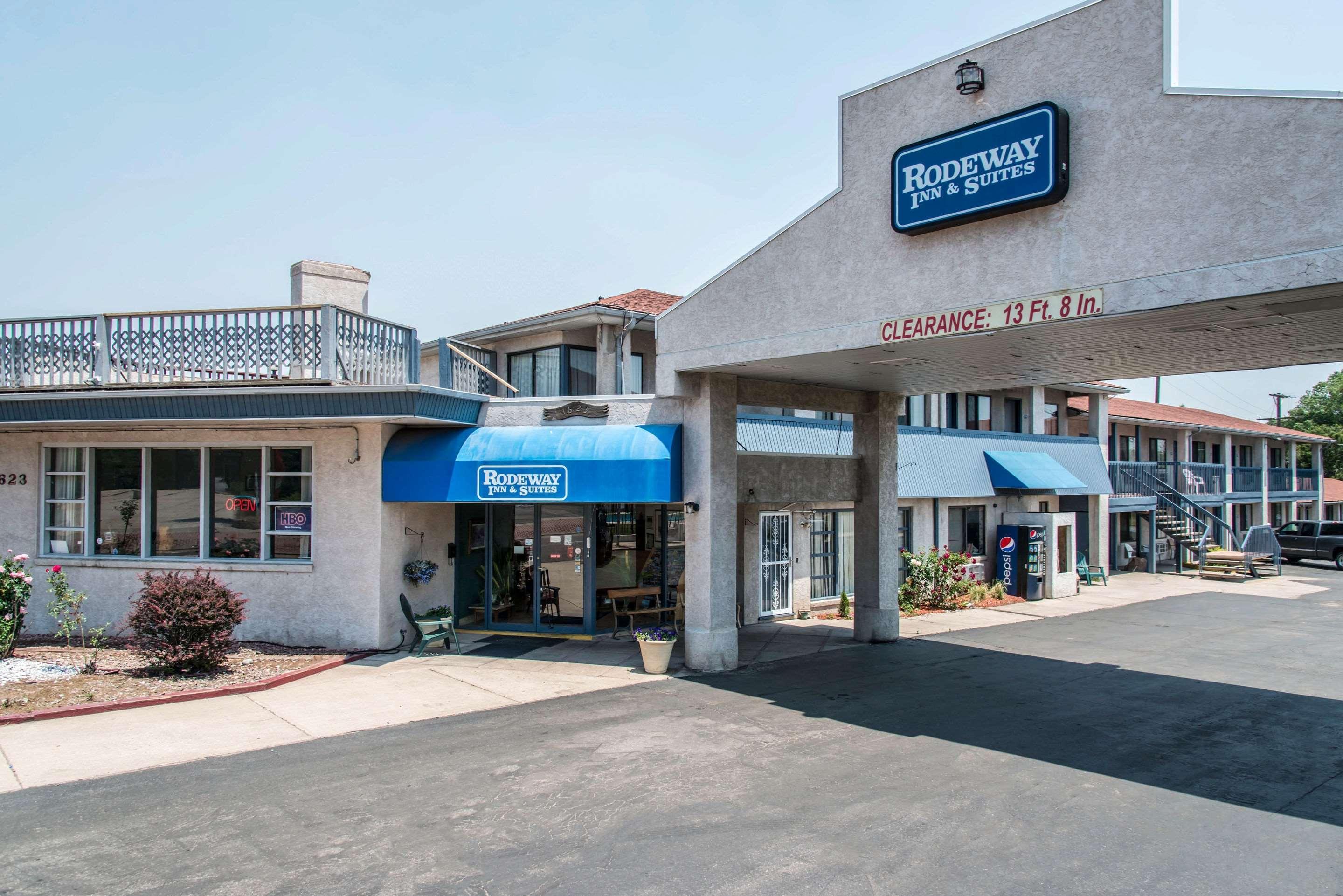 Rodeway Inn & Suites Colorado Springs Kültér fotó