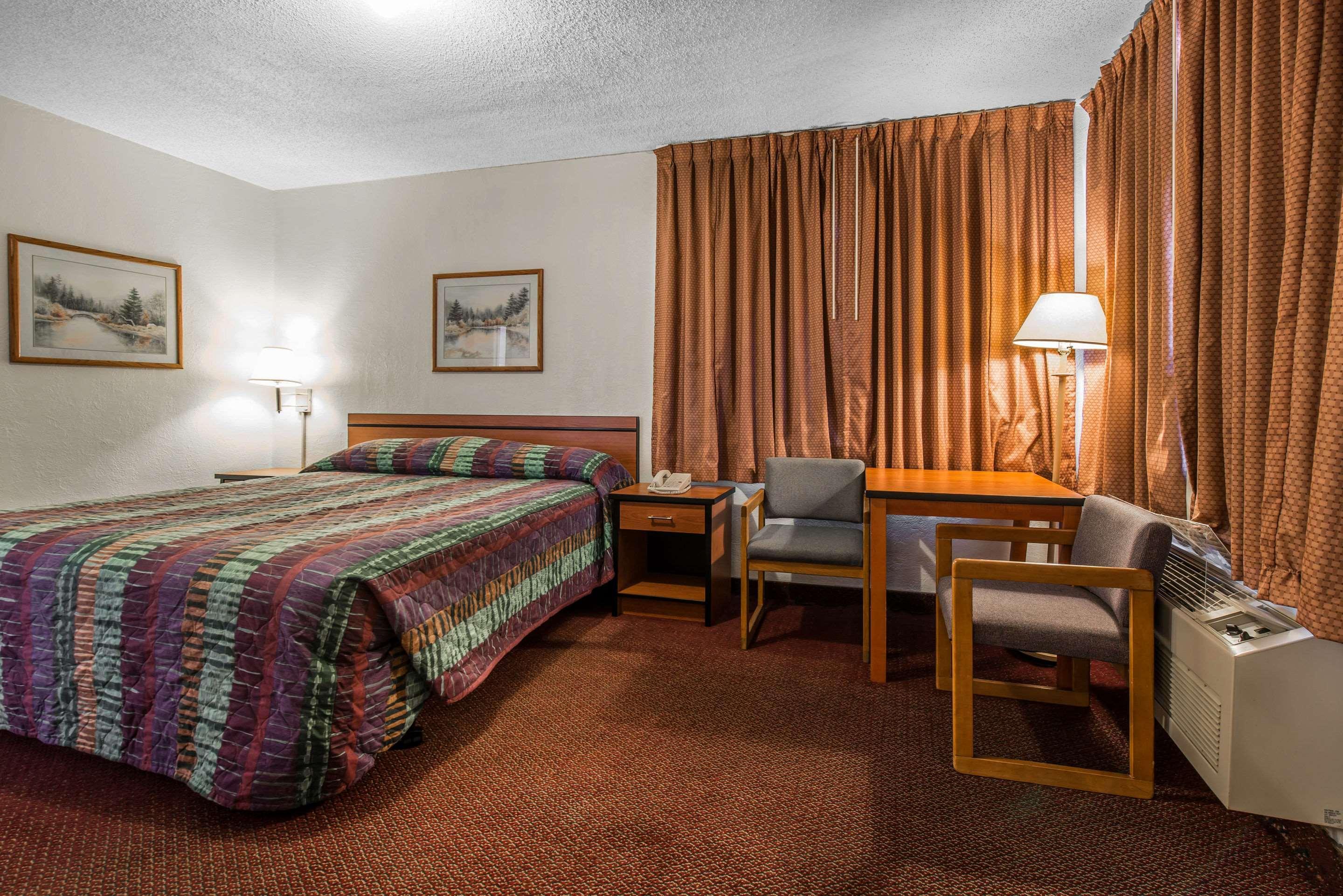 Rodeway Inn & Suites Colorado Springs Kültér fotó