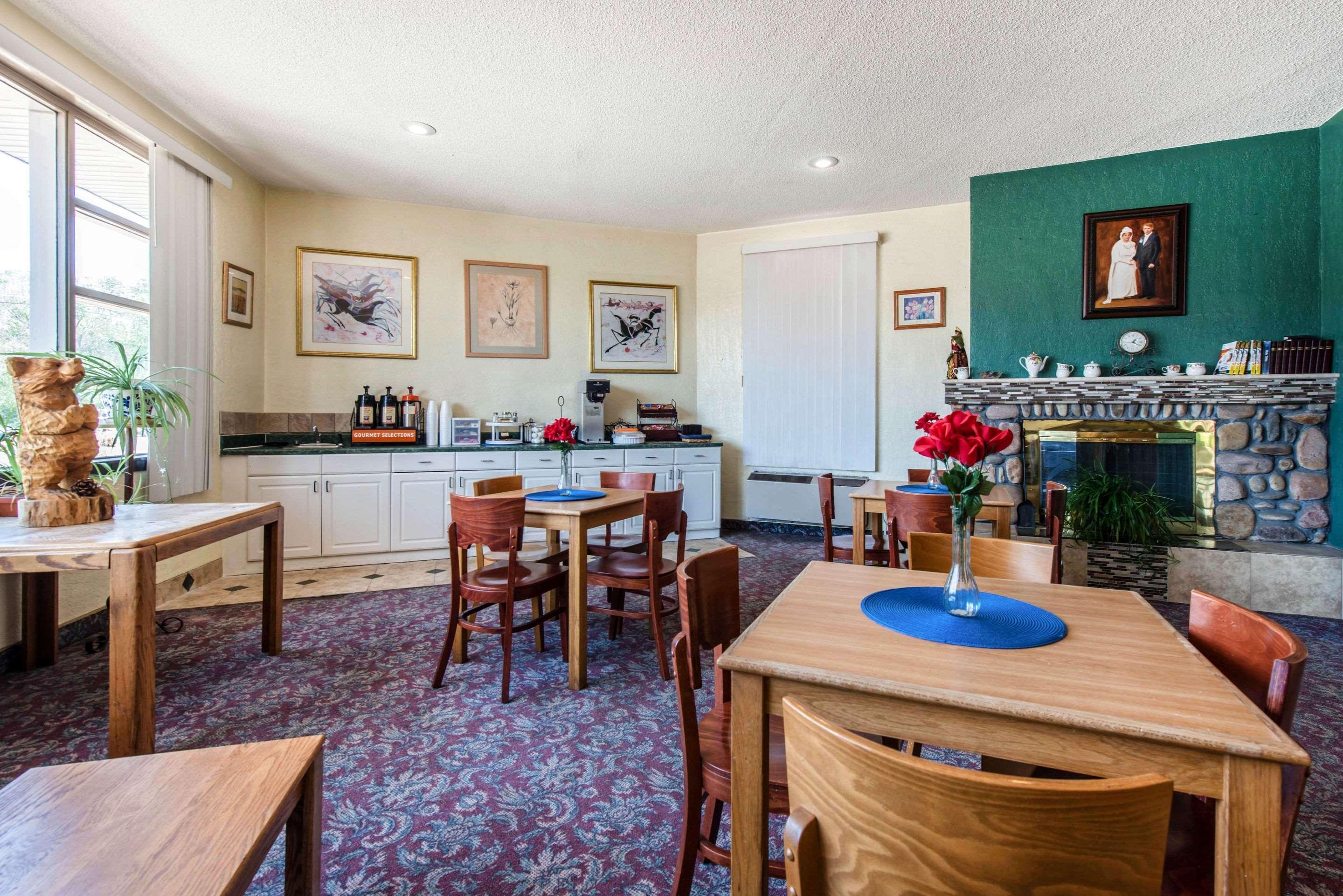 Rodeway Inn & Suites Colorado Springs Kültér fotó